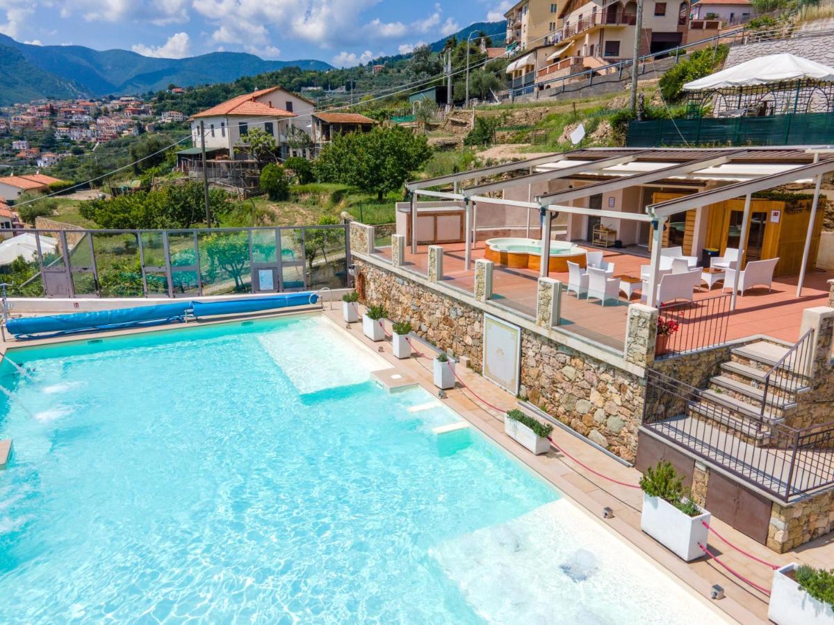 Residence Villa Il Casale - Appartamenti Wellness E Piscina Riscaldata Tovo San Giacomo Buitenkant foto